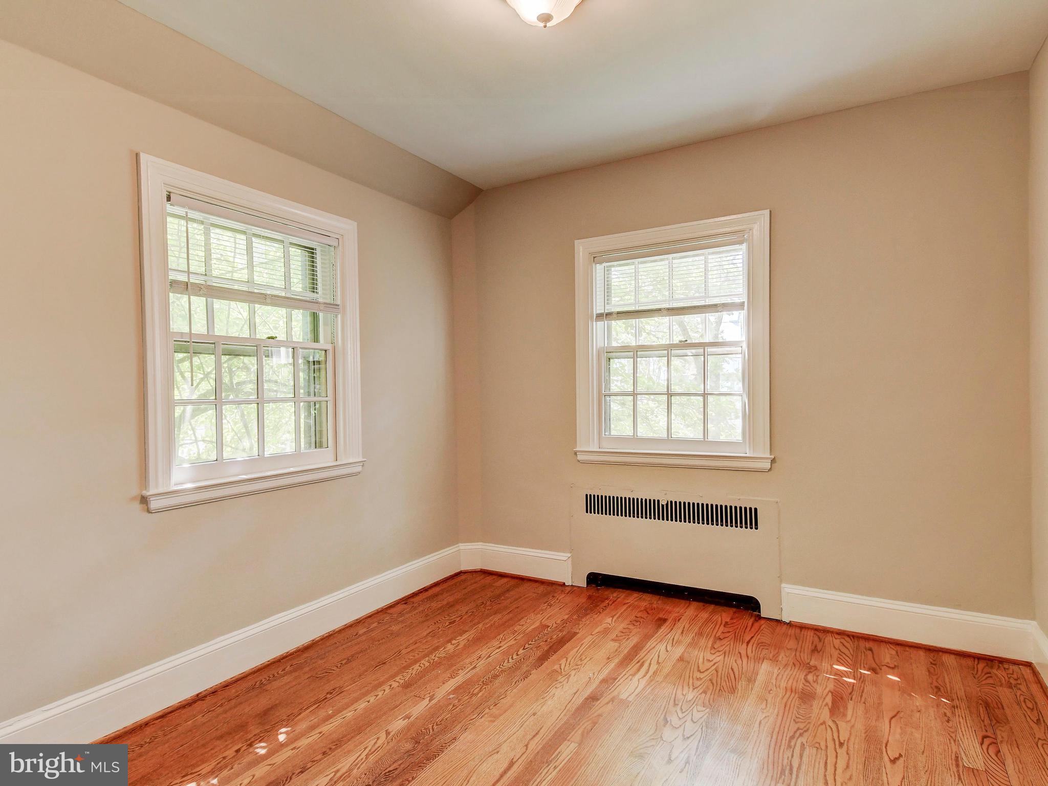 323 Taplow Road Baltimore, MD 21212 - Photo 32 of 41 Bedroom 3 with Hardwood Flooring