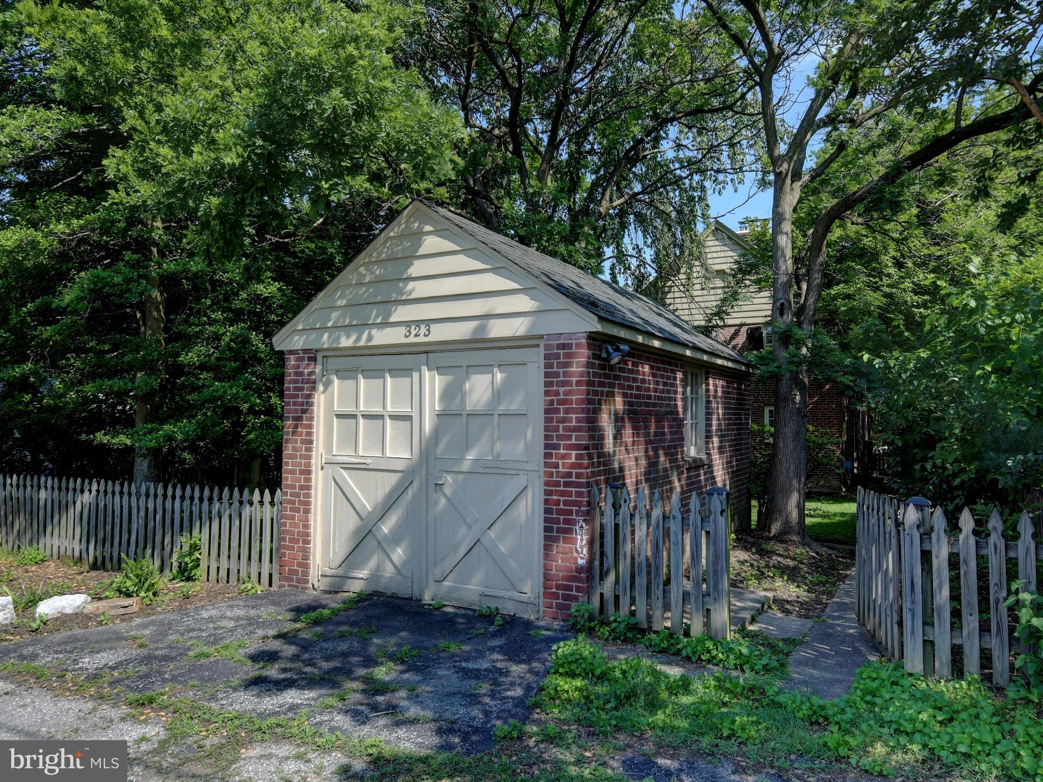 323 Taplow Road Baltimore, MD 21212 - Photo 37 of 41 Detached Garage off Back Alley