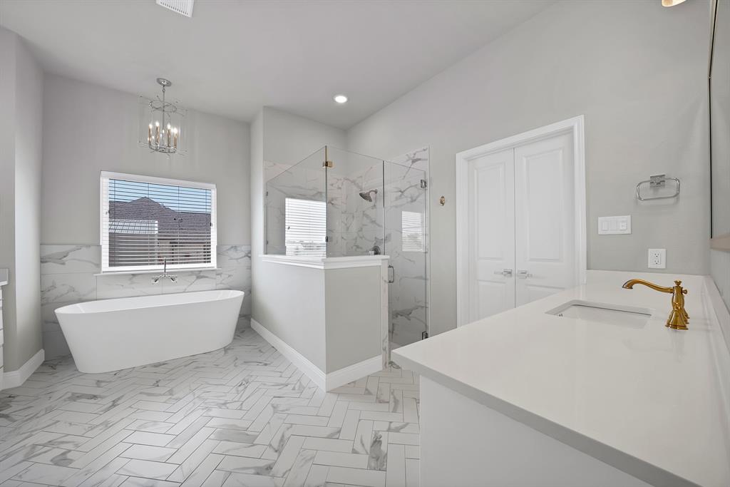 244 Harvard Lane Springtown, TX 76082 - Photo 14 of 37