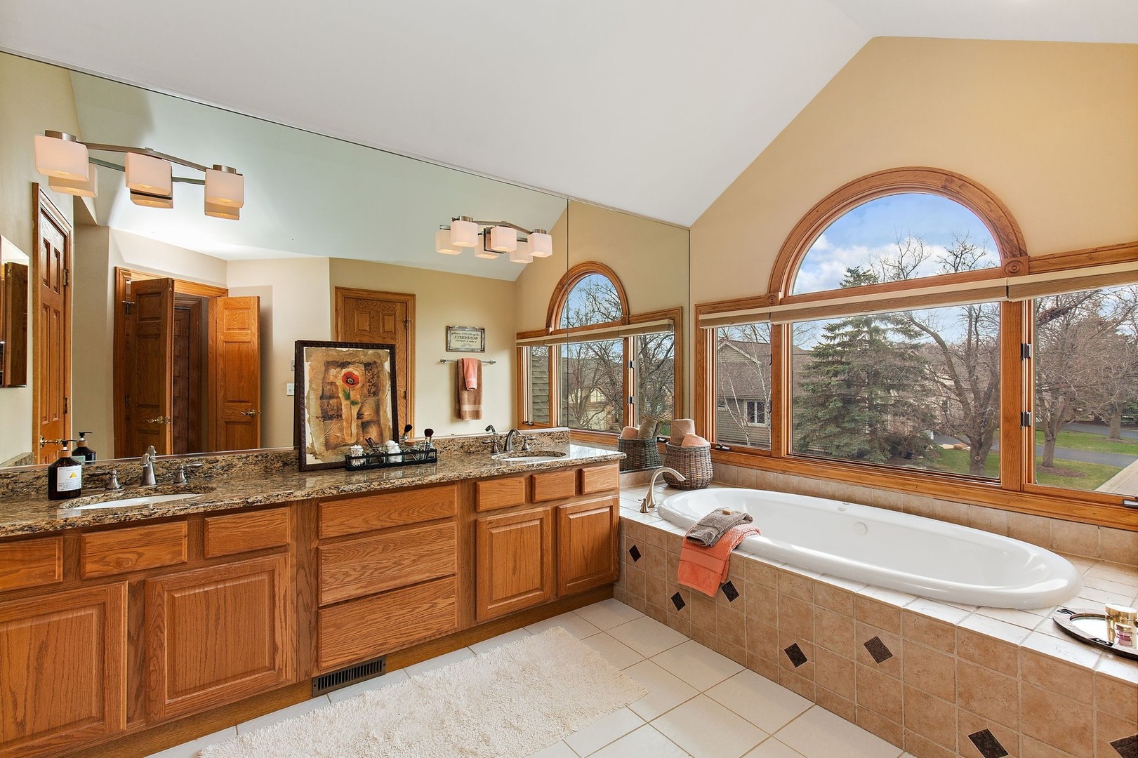 10 Riviera Court Lake In The Hills, IL 60156 - Photo 23 of 42