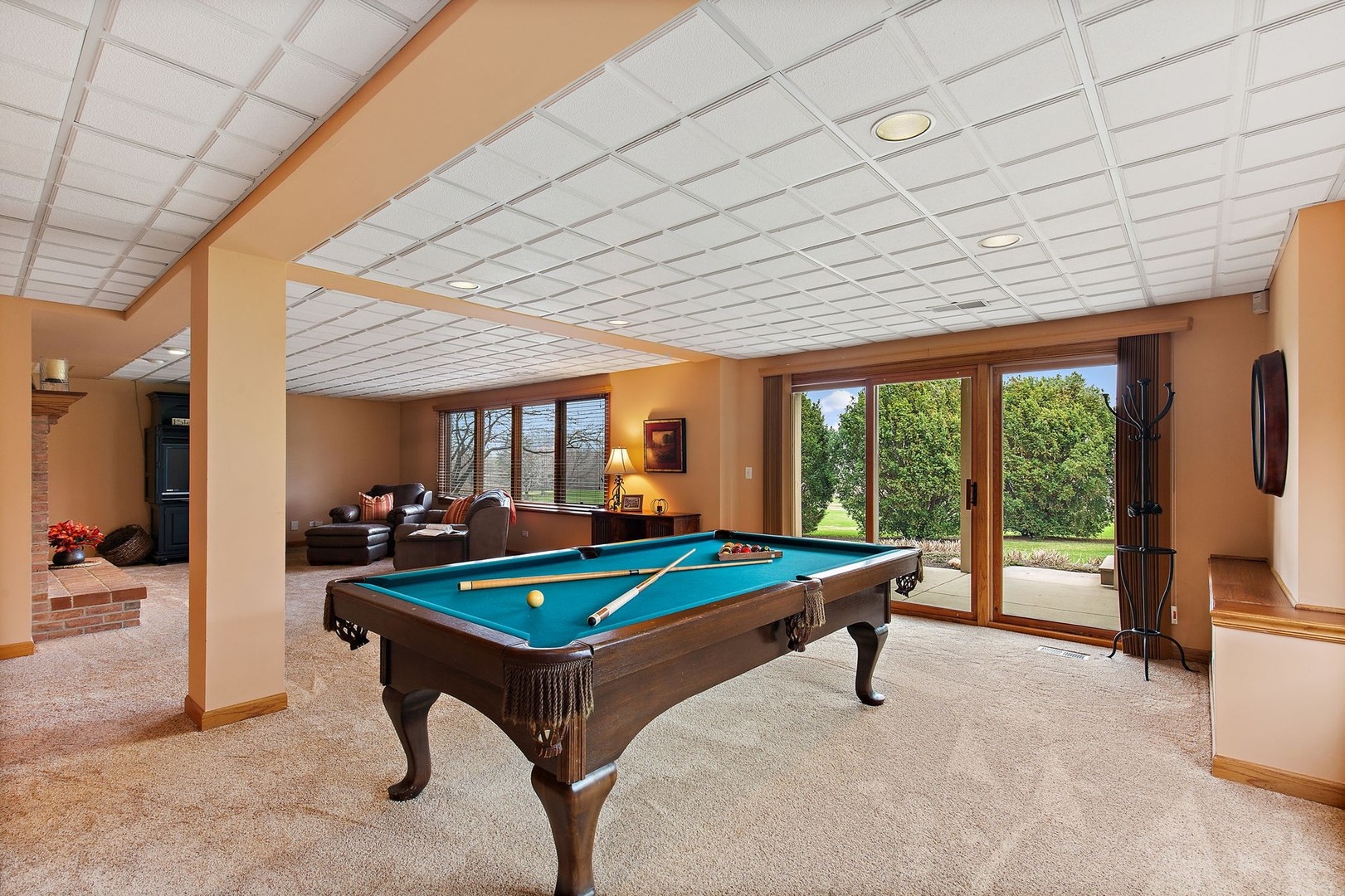 10 Riviera Court Lake In The Hills, IL 60156 - Photo 31 of 42