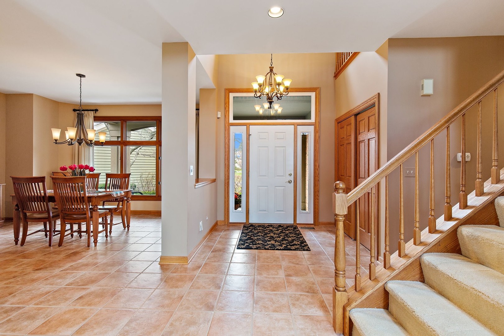 10 Riviera Court Lake In The Hills, IL 60156 - Photo 5 of 42