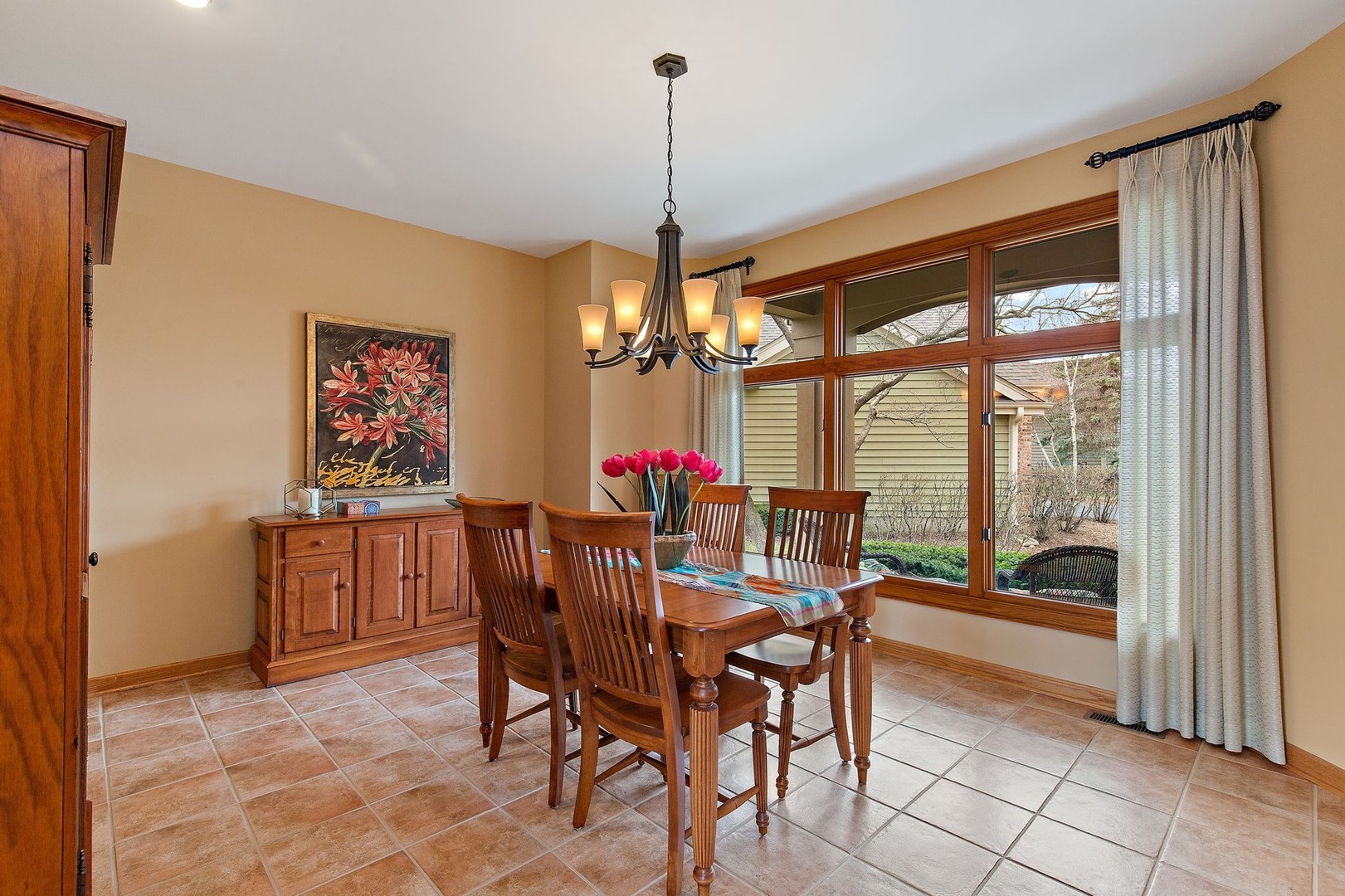 10 Riviera Court Lake In The Hills, IL 60156 - Photo 6 of 42