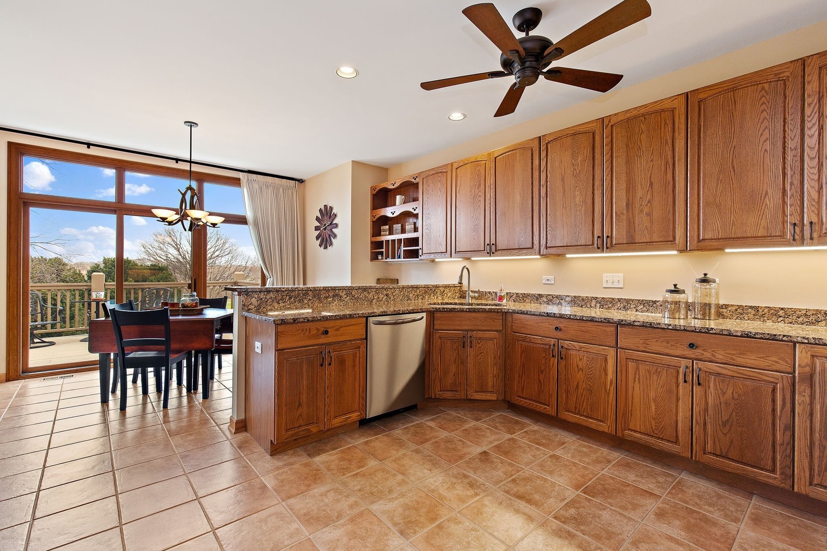 10 Riviera Court Lake In The Hills, IL 60156 - Photo 10 of 42