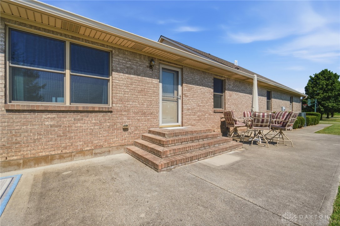 8400 North Montgomery County Line Road Brookville, OH 45309 - Photo 16 of 72
