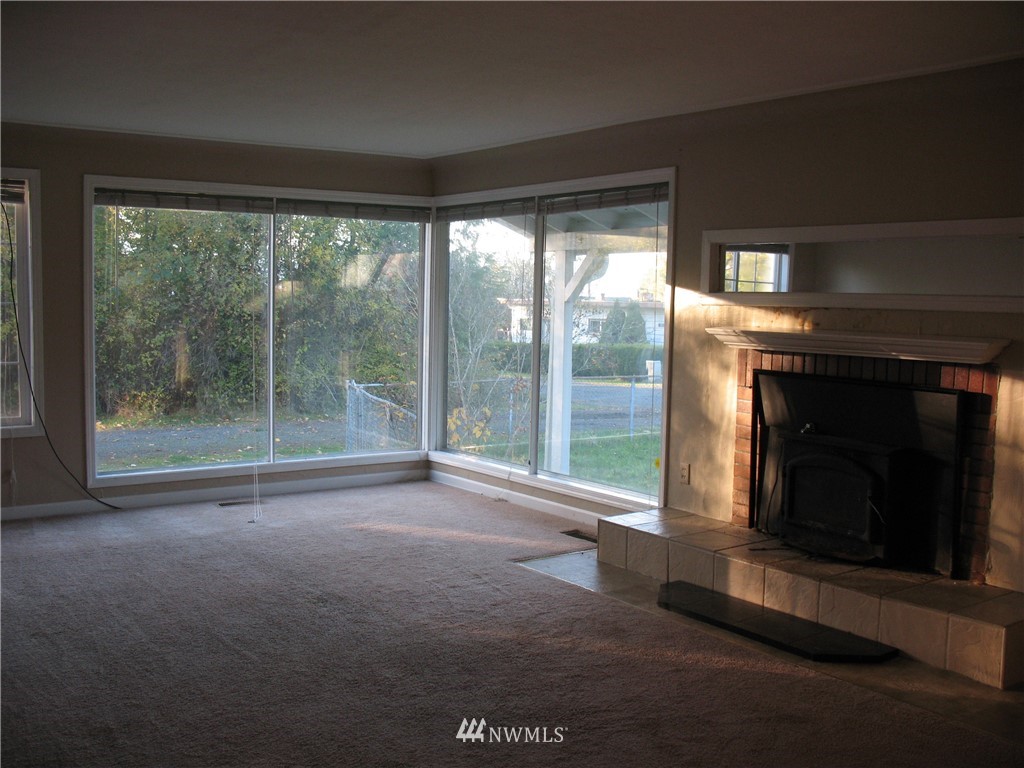 423 Northwest Riddell Road Bremerton, WA 98310 - Photo 7 of 8 Gallery Image 7