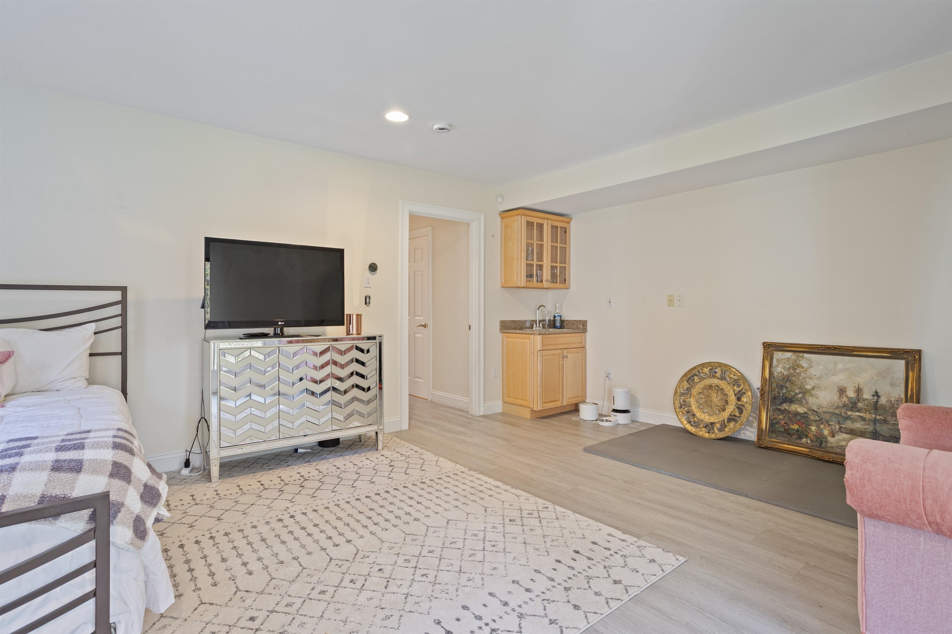 131 Court Street, Unit 7 Exeter, NH 03833 - Photo 30 of 41 Gallery Image 30