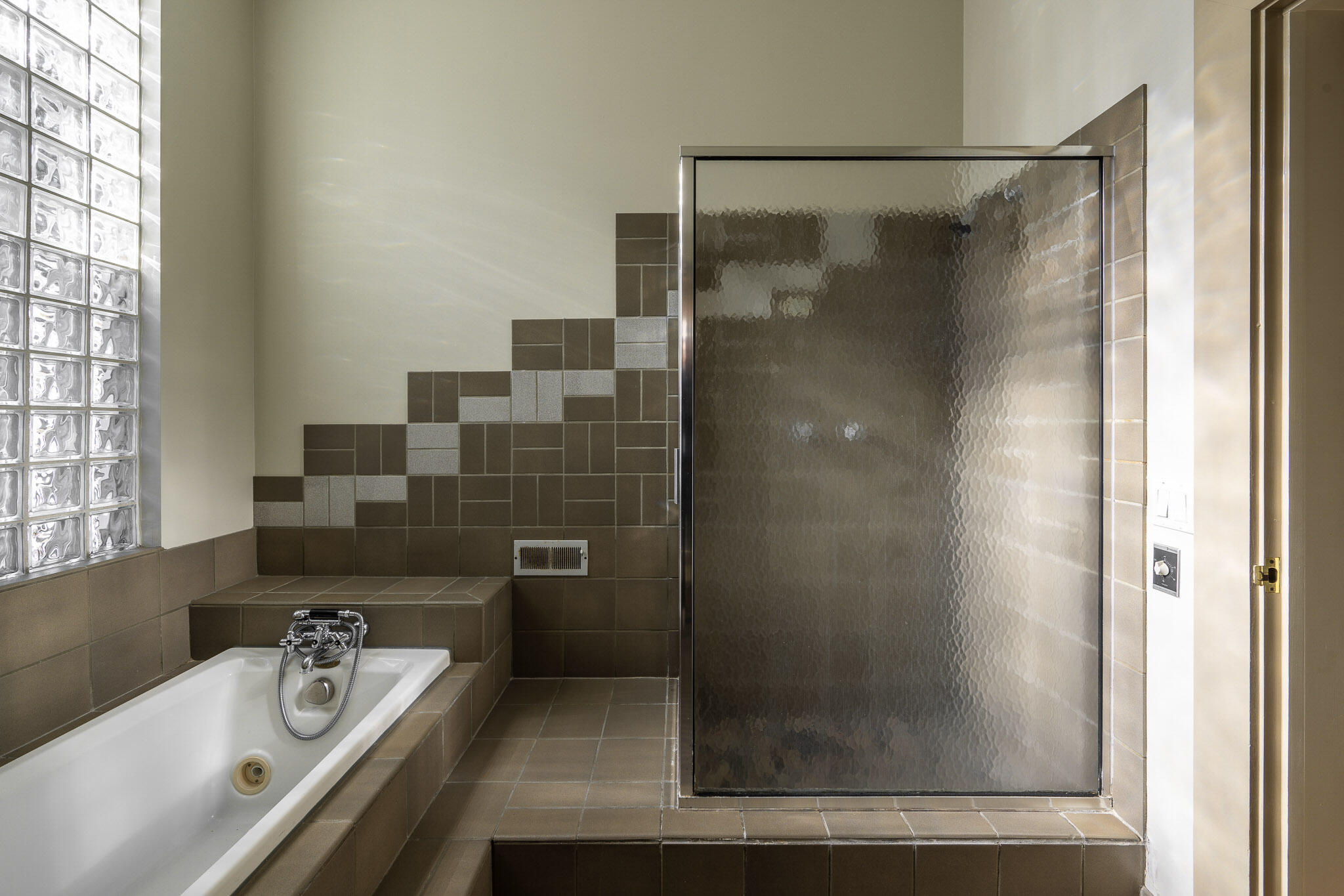 420-422 Riverside Drive Covington, KY 41011 - Photo 21 of 50 Gallery Image 21