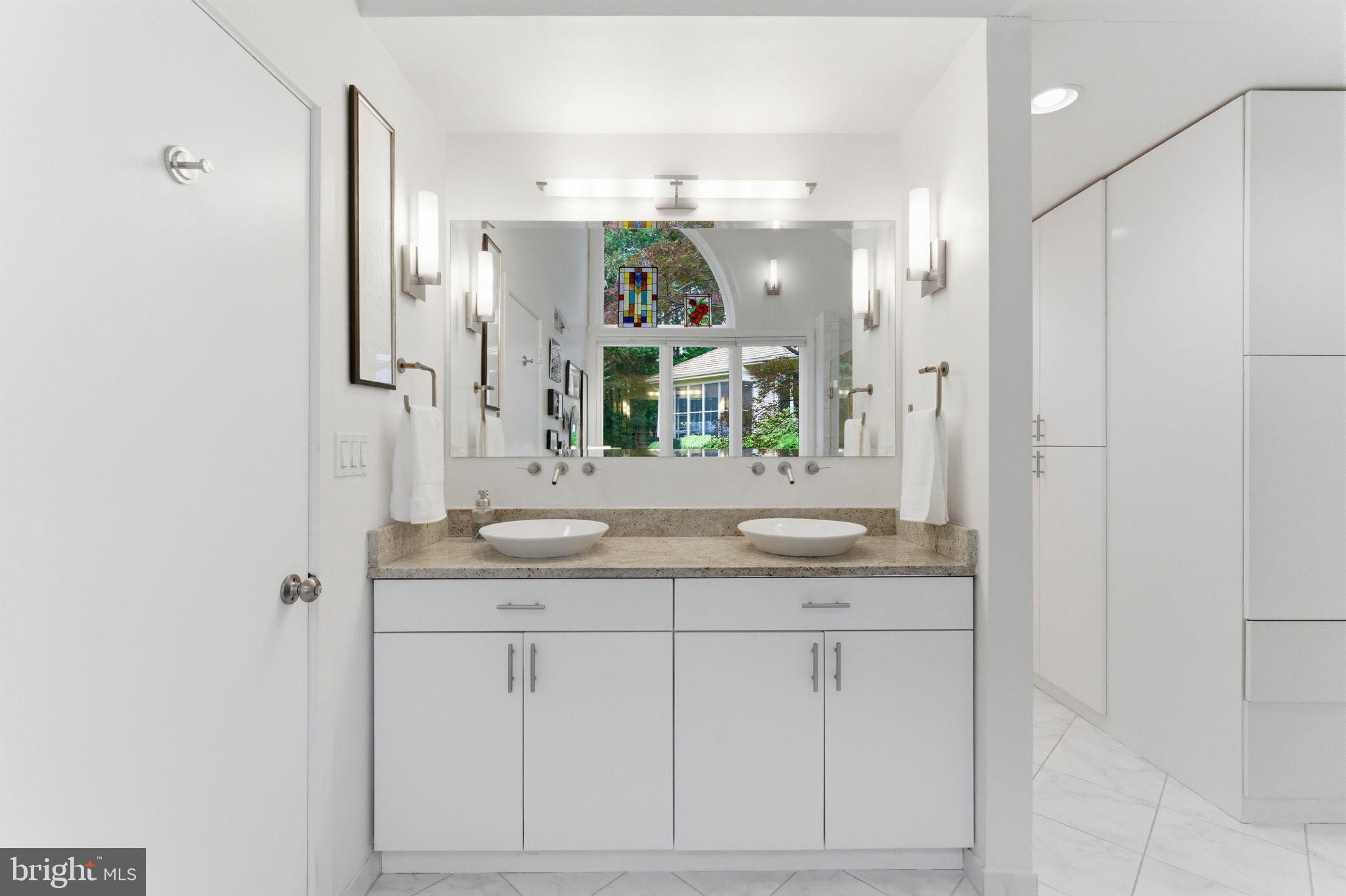 1608 Woodstock Lane Reston, VA 20194 - Photo 30 of 76