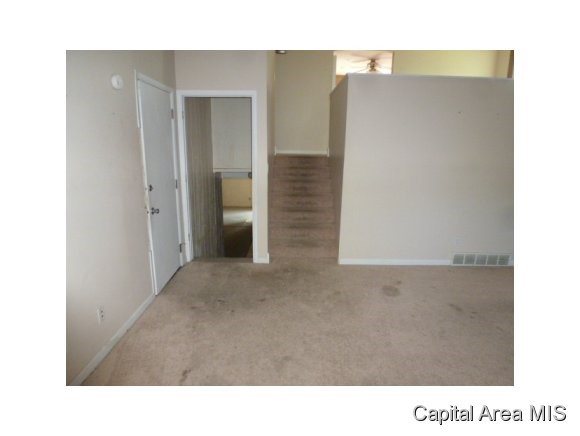 2704 Mead Drive Springfield, IL 62707 - Photo 5 of 20