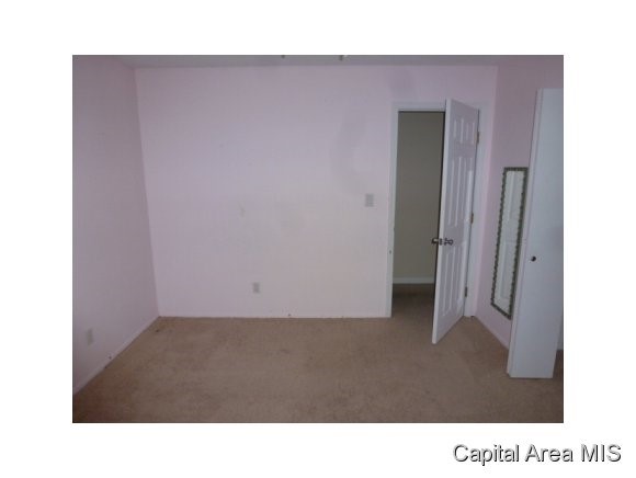 2704 Mead Drive Springfield, IL 62707 - Photo 9 of 20