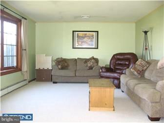 105 Arneys Mt Road Pemberton, NJ 08068 - Photo 3 of 9 Living Room