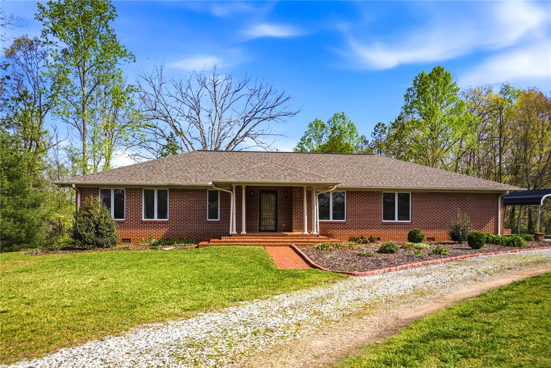 230 Christy Lane Walhalla, SC 29691 - Photo 1 of 45