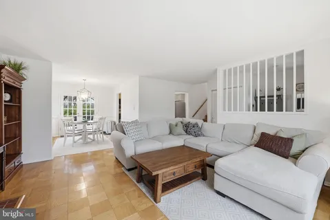 $699,000 | 4616 Exeter Street, Annandale, VA 22003