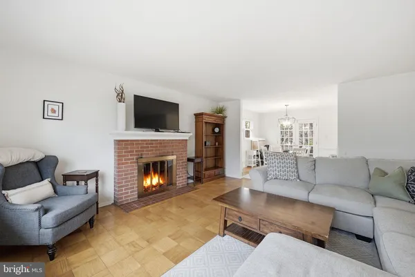 $699,000 | 4616 Exeter Street, Annandale, VA 22003