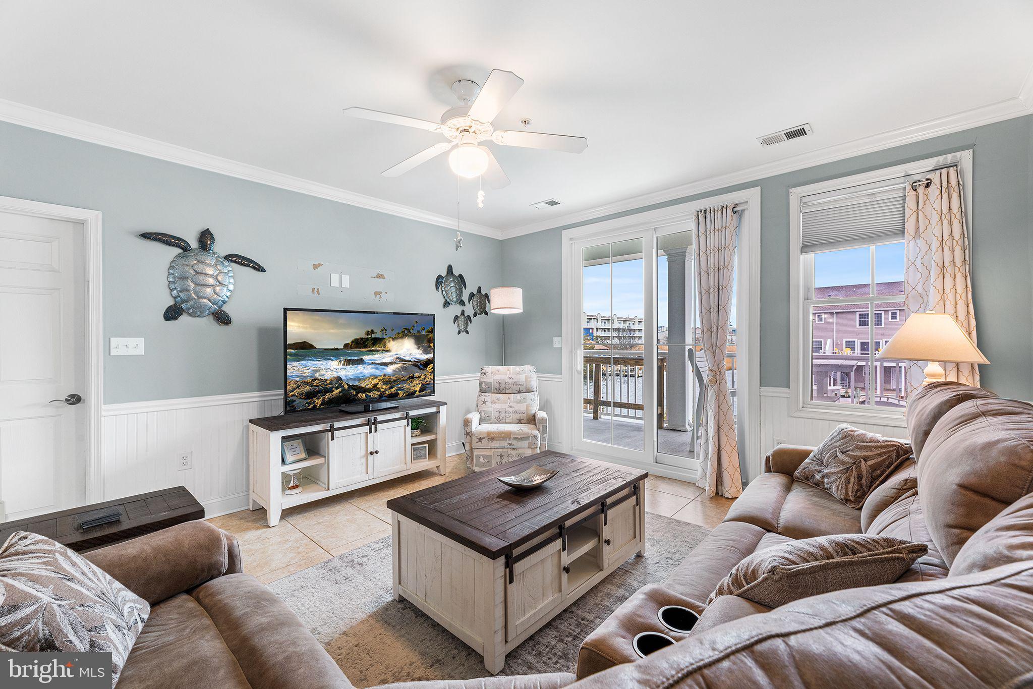 4 Hidden Cove Way, Unit 2B Ocean City, MD 21842 - Photo 12 of 32 Living Room