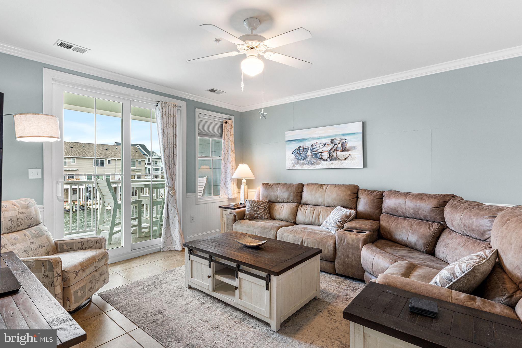 4 Hidden Cove Way, Unit 2B Ocean City, MD 21842 - Photo 13 of 32 Living Room