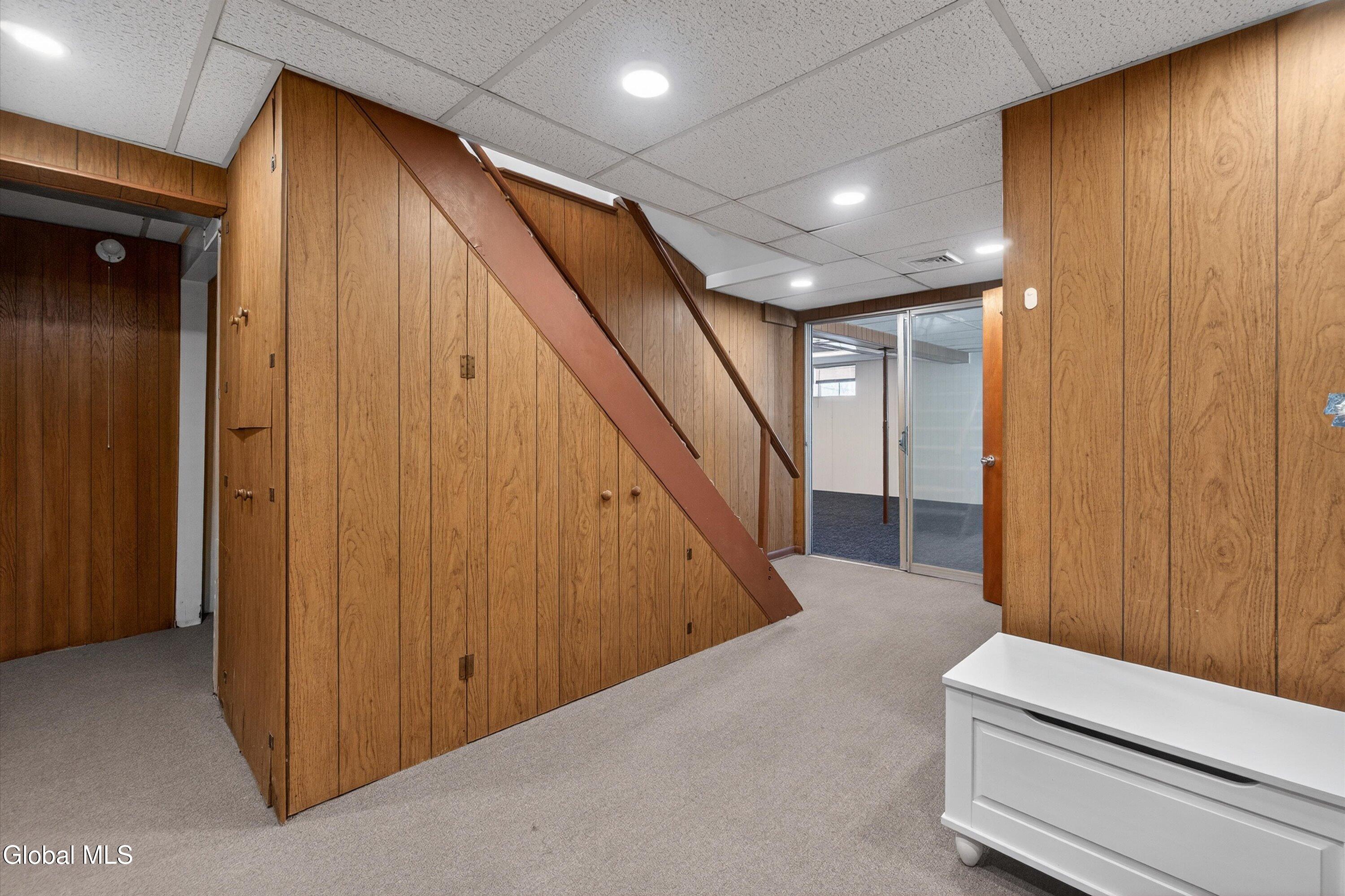 733 Hudson River Road Halfmoon, NY 12118 - Photo 33 of 63 31-733 Hudson River Rd-31