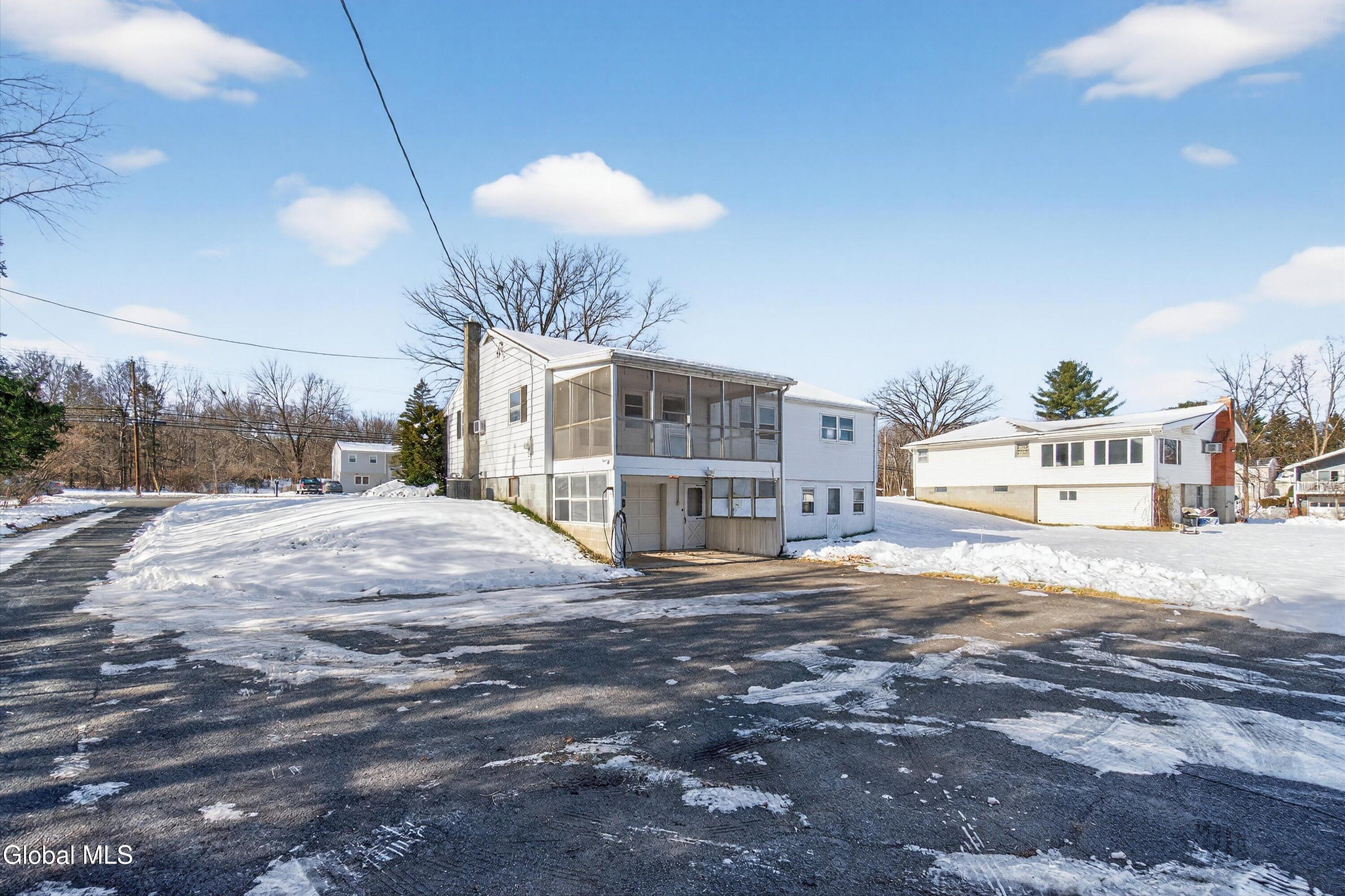 733 Hudson River Road Halfmoon, NY 12118 - Photo 41 of 63 46-733 Hudson River Rd-46