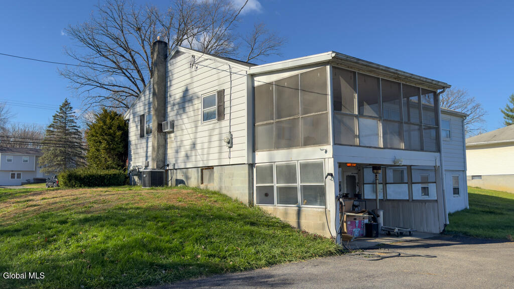 733 Hudson River Road Halfmoon, NY 12118 - Photo 59 of 63 IMG_9687-2