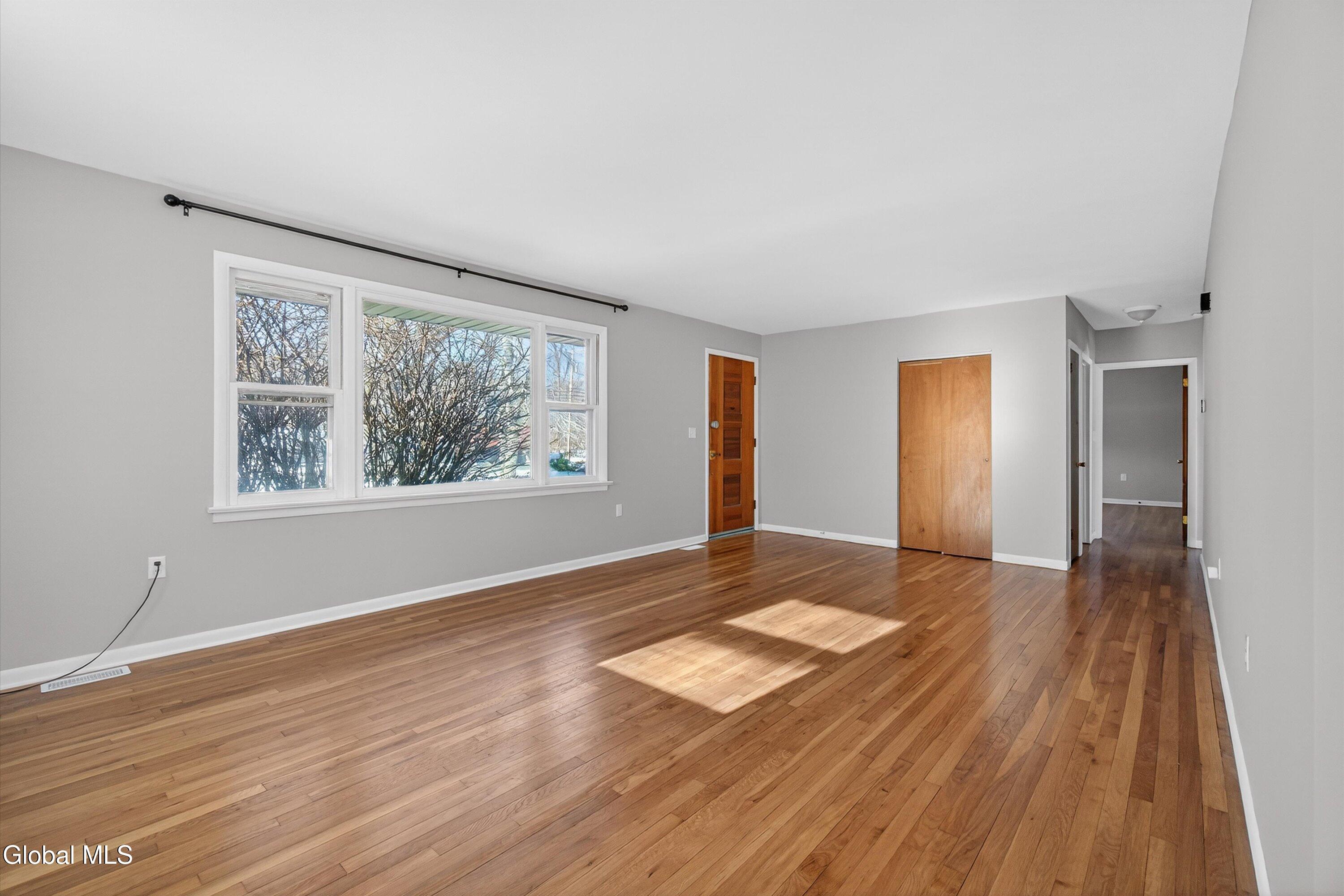 733 Hudson River Road Halfmoon, NY 12118 - Photo 6 of 63 04-733 Hudson River Rd-4