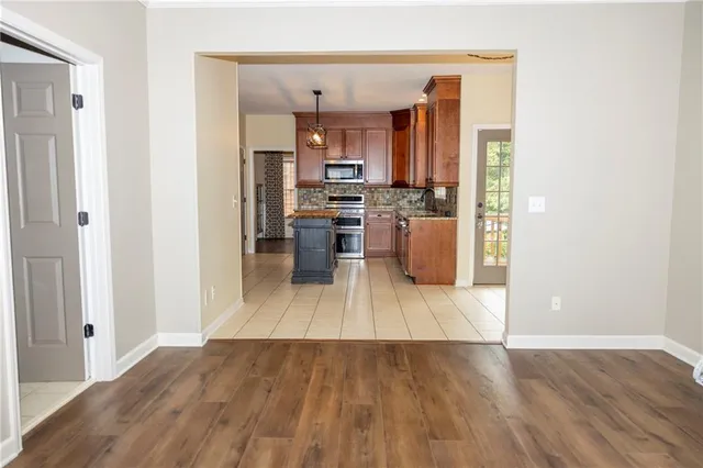 $569,000 | 1581 Shetland Pony Court Northwest, Suwanee, GA 30024