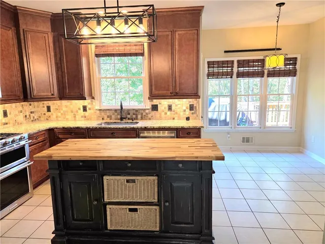 $569,000 | 1581 Shetland Pony Court Northwest, Suwanee, GA 30024