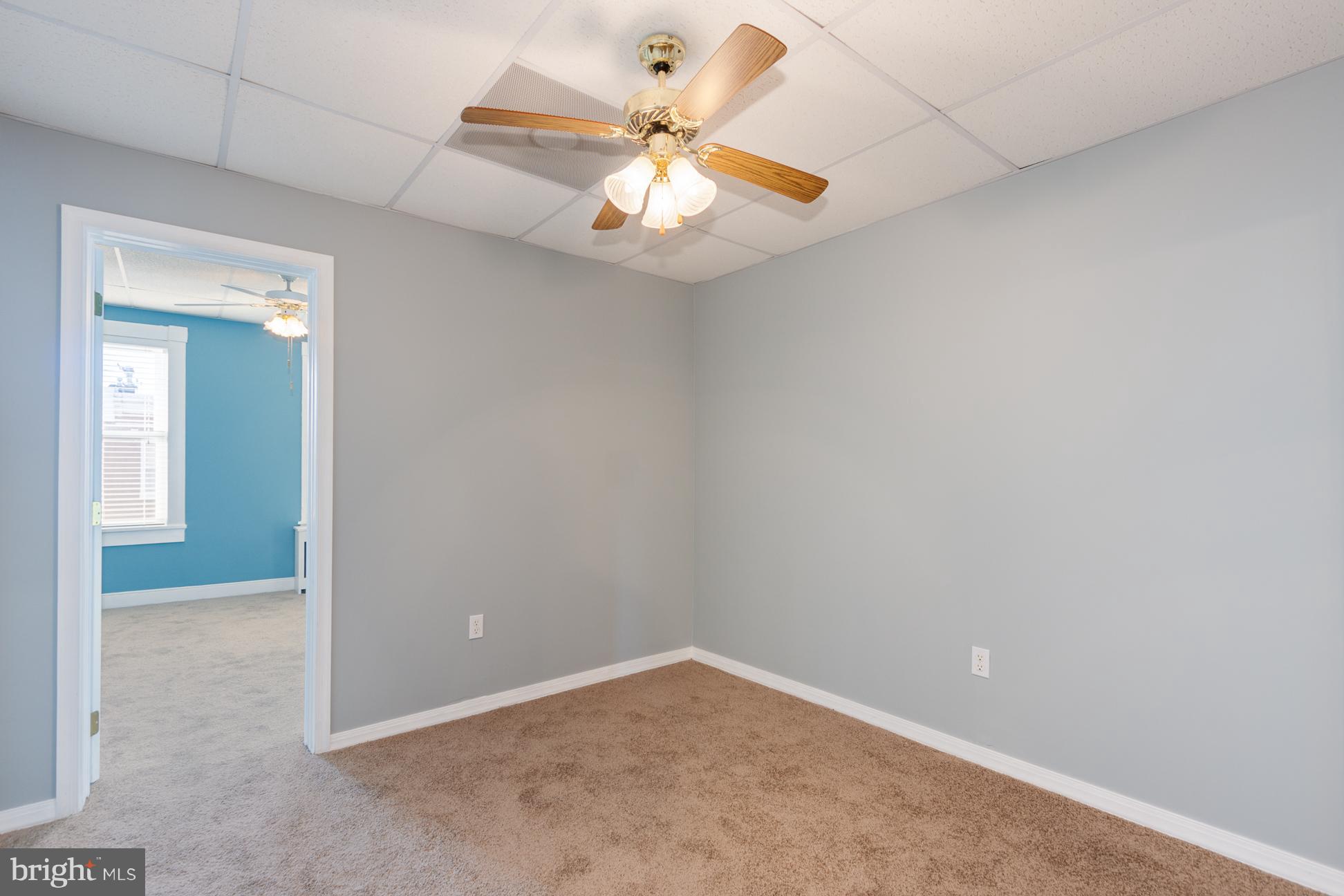 109 Rochester Place Baltimore, MD 21224 - Photo 15 of 25