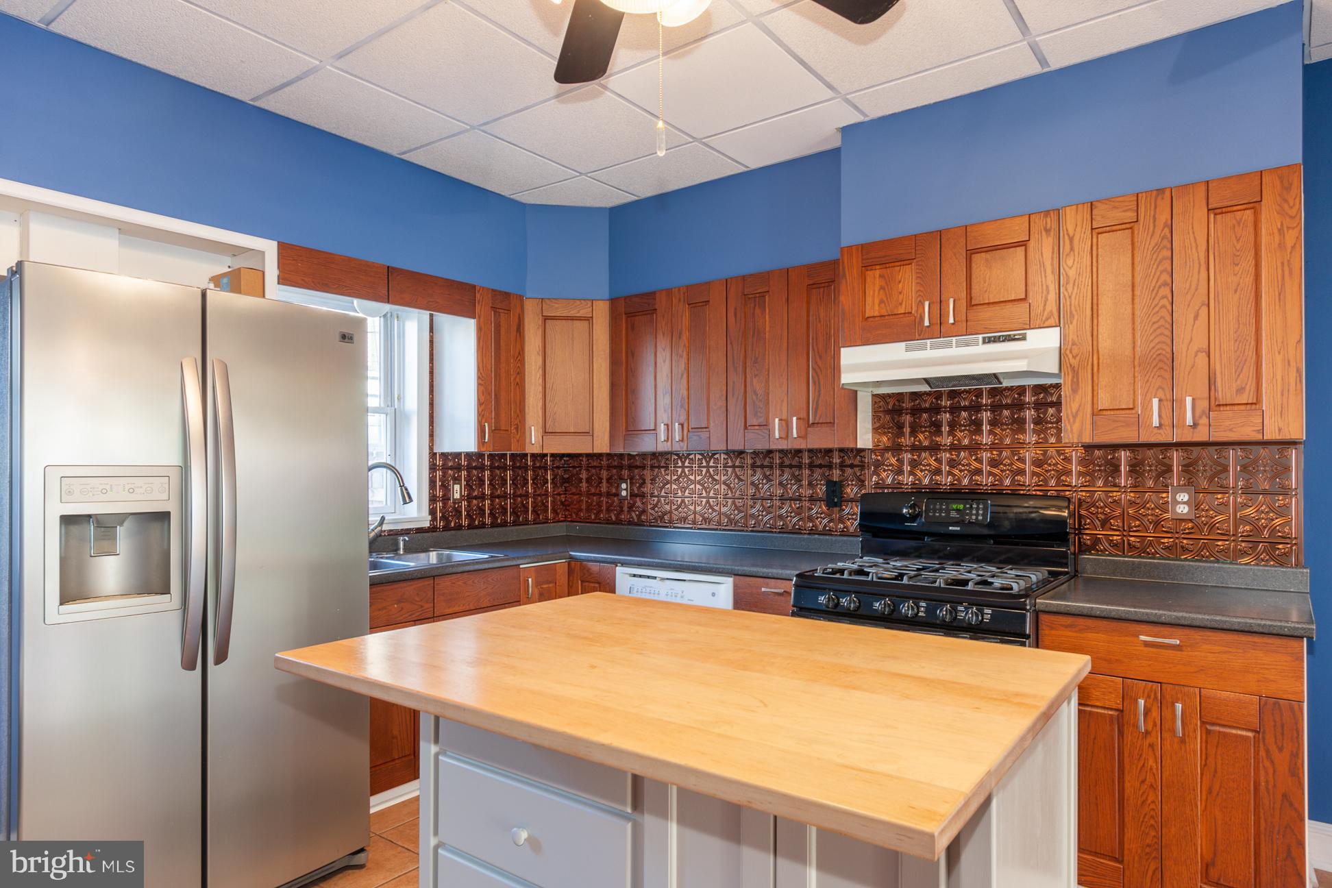 109 Rochester Place Baltimore, MD 21224 - Photo 8 of 25