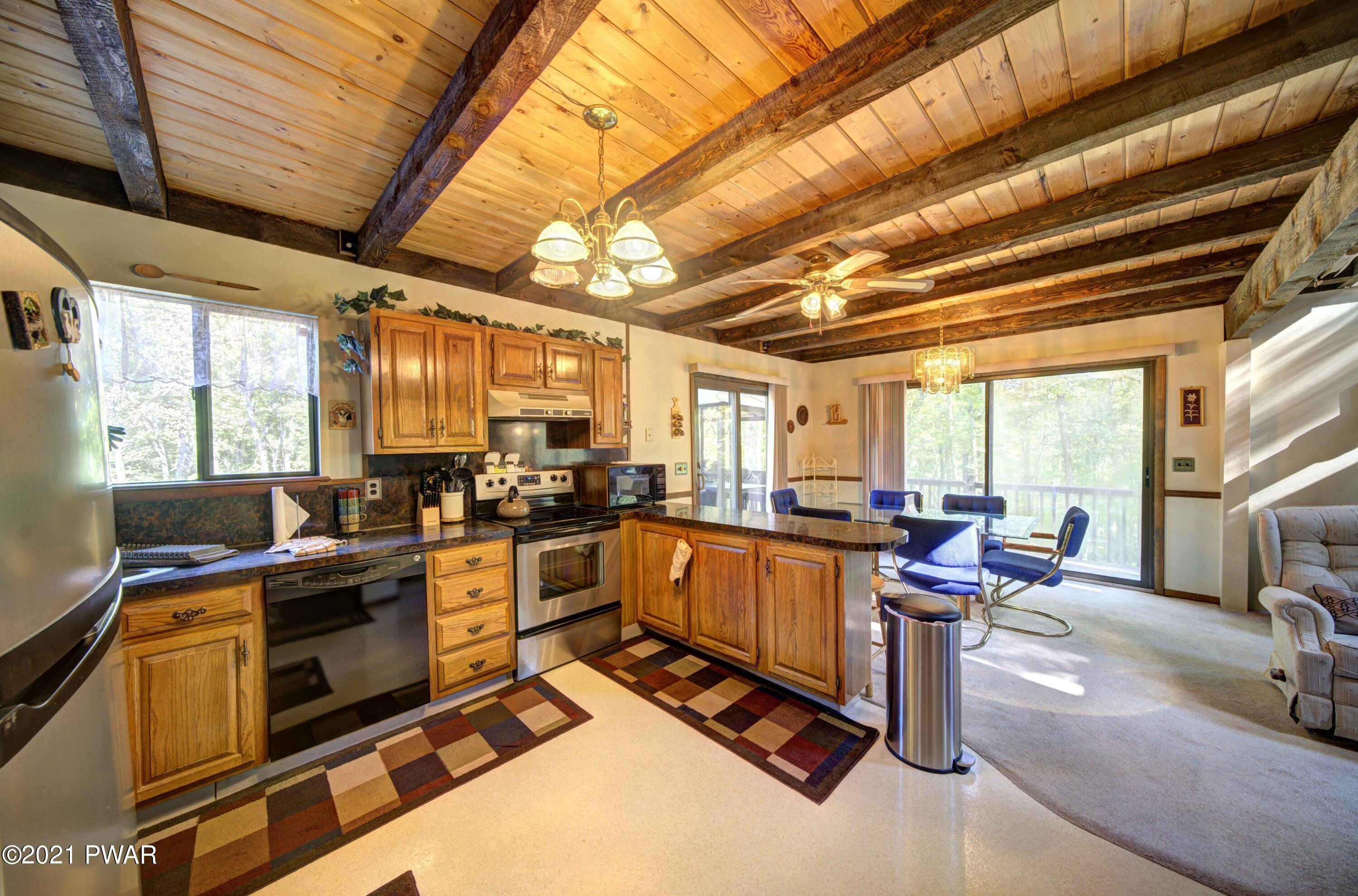 154 Tanager Road Lackawaxen, PA 18435 - Photo 8 of 37 Kitchen