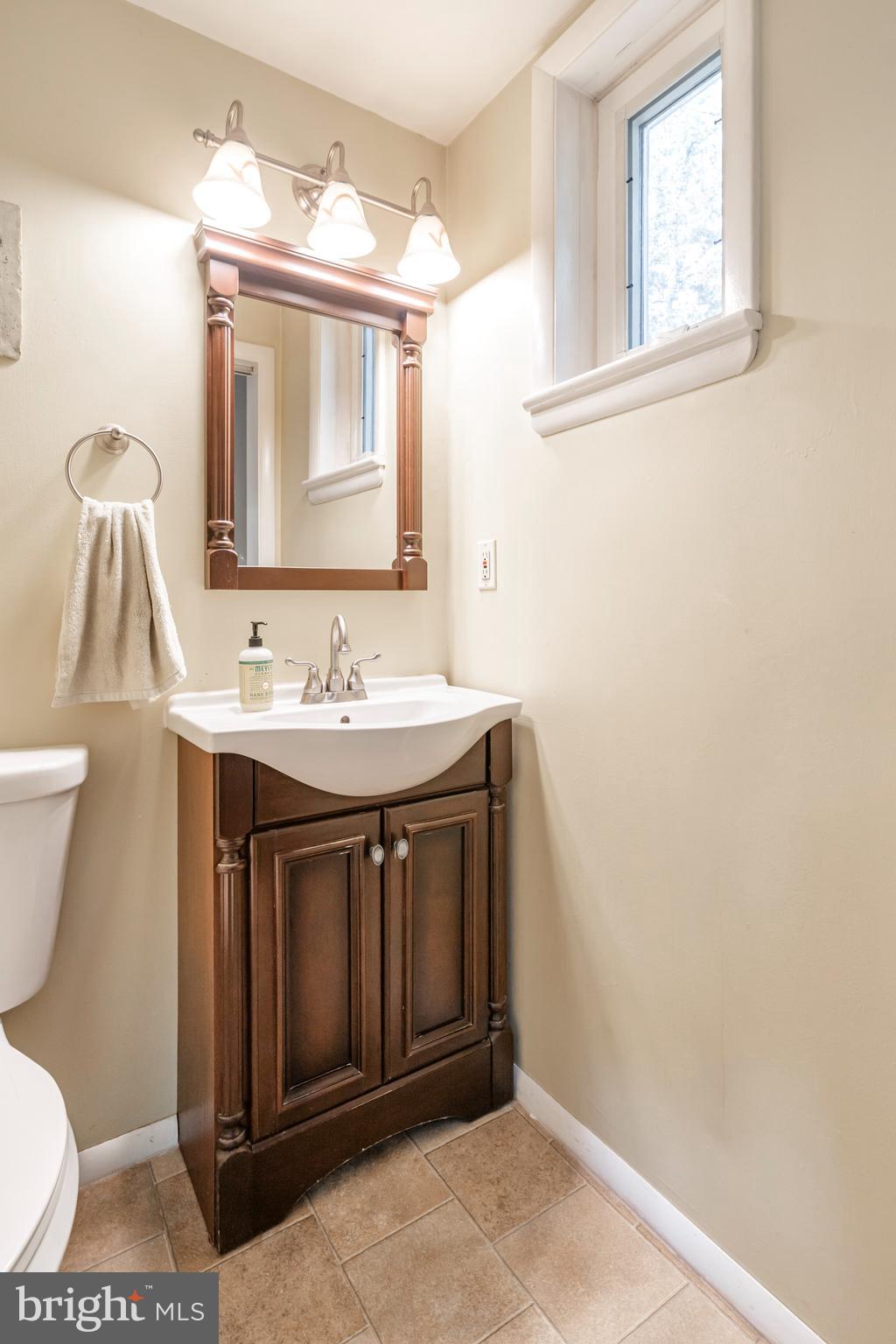 345 Mingo Road Royersford, PA 19468 - Photo 22 of 28 Primary Bathroom
