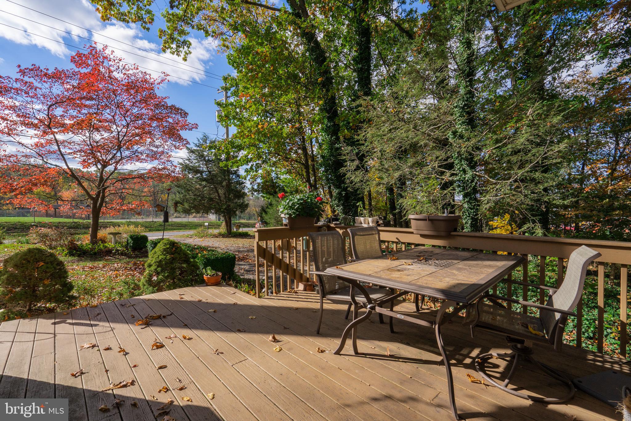 345 Mingo Road Royersford, PA 19468 - Photo 7 of 28 Front Deck
