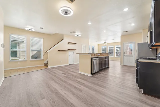 $255,000 | 6516 Stoney Creek Drive, Pasadena, TX 77503