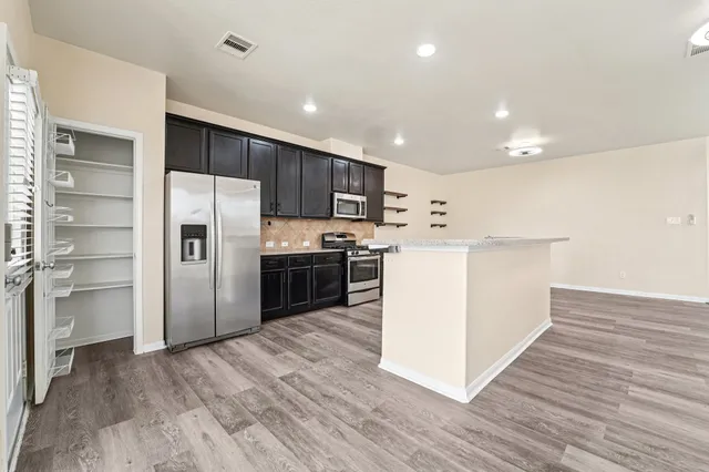 $255,000 | 6516 Stoney Creek Drive, Pasadena, TX 77503