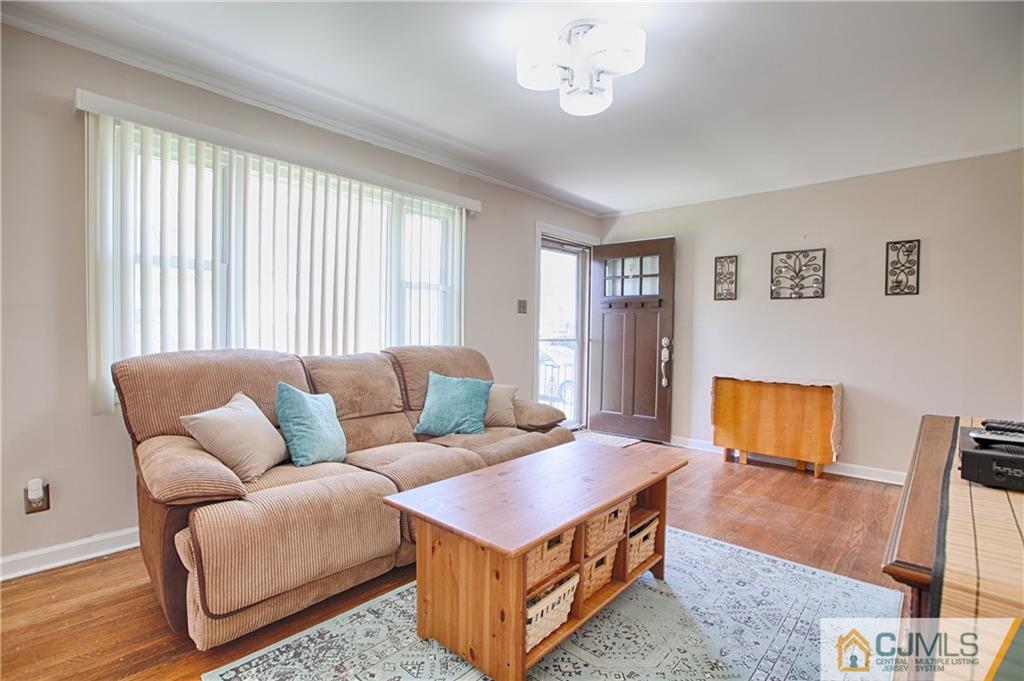 55 Tunison Road New Brunswick, NJ 08901 - Photo 4 of 20 Gallery Image 4