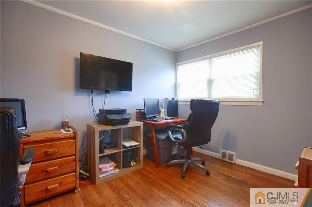 55 Tunison Road New Brunswick, NJ 08901 - Photo 8 of 20 Gallery Image 8