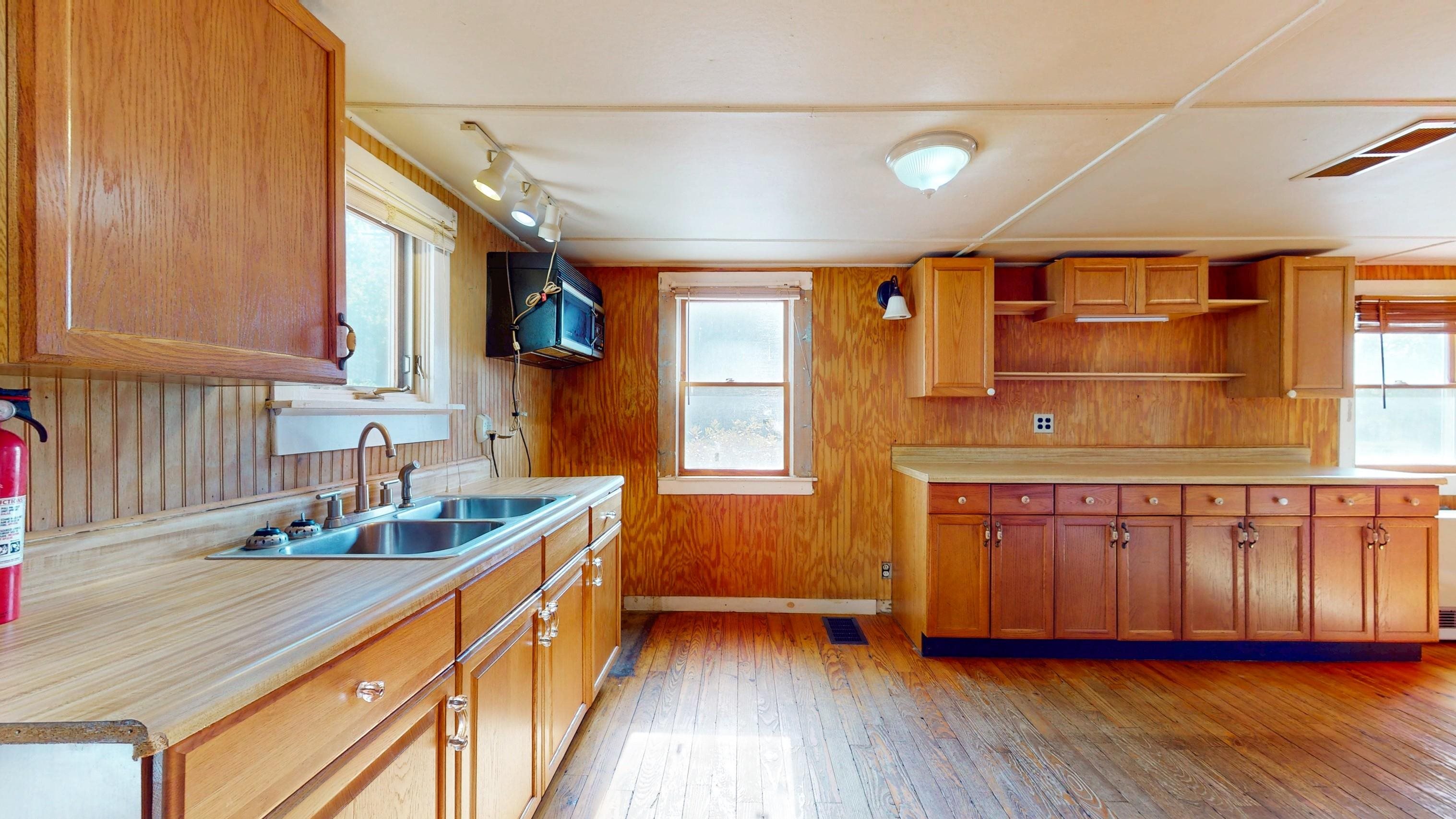 1526 Forest Dale Road Brandon, VT 05733 - Photo 9 of 29