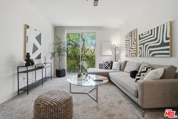 $699,000 | 6400 Crescent Park East, Unit 301, Playa Vista, CA 90094