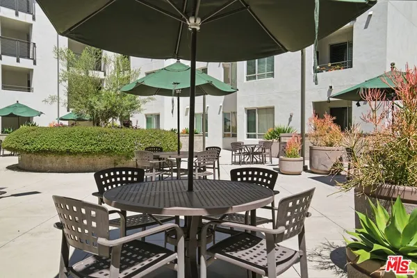 $699,000 | 6400 Crescent Park East, Unit 301, Playa Vista, CA 90094