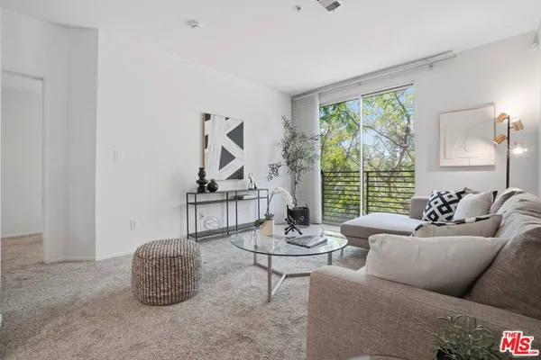 $699,000 | 6400 Crescent Park East, Unit 301, Playa Vista, CA 90094