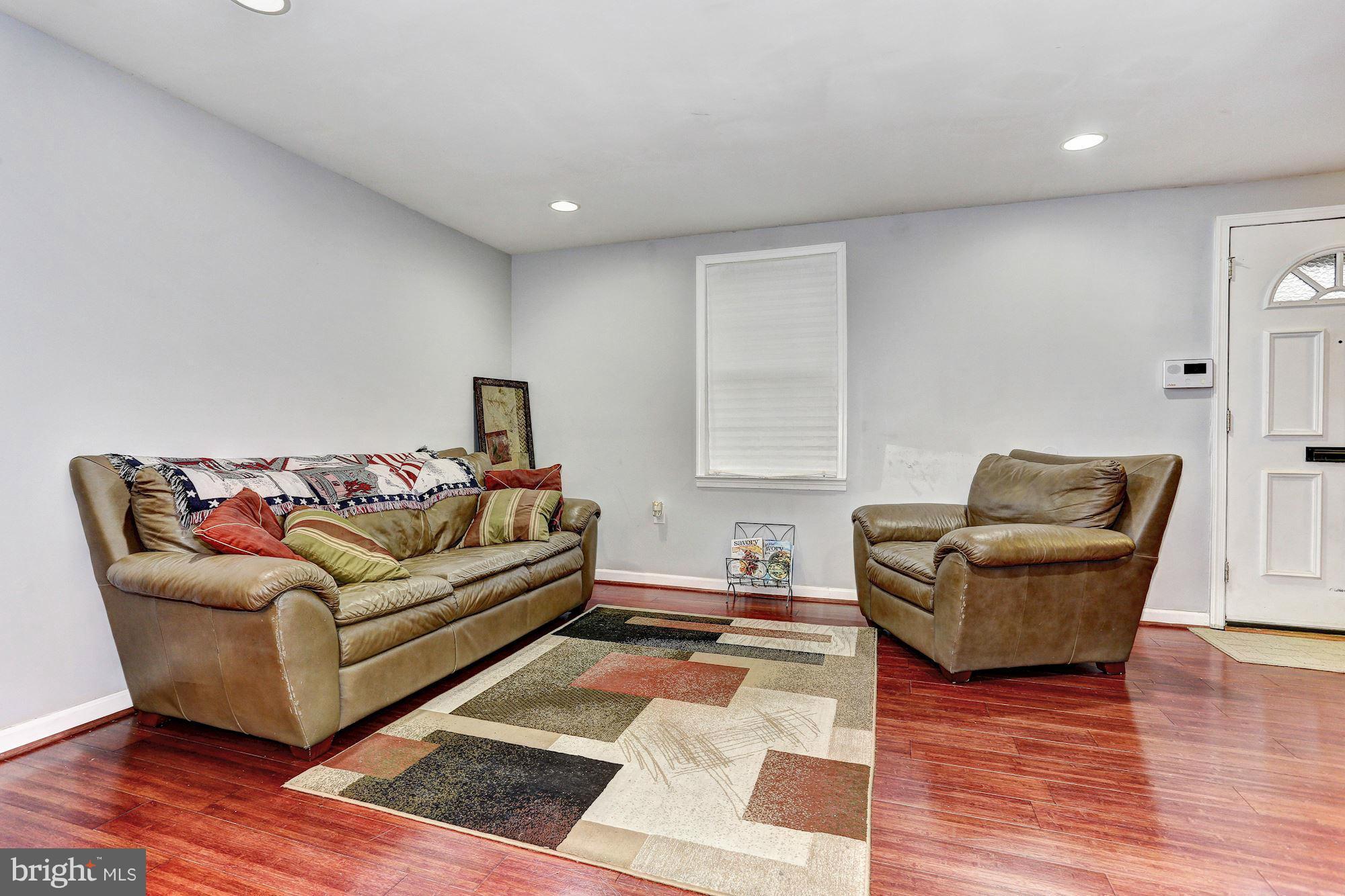 7018 Alden Road Pikesville, MD 21208 - Photo 2 of 18 Living Room