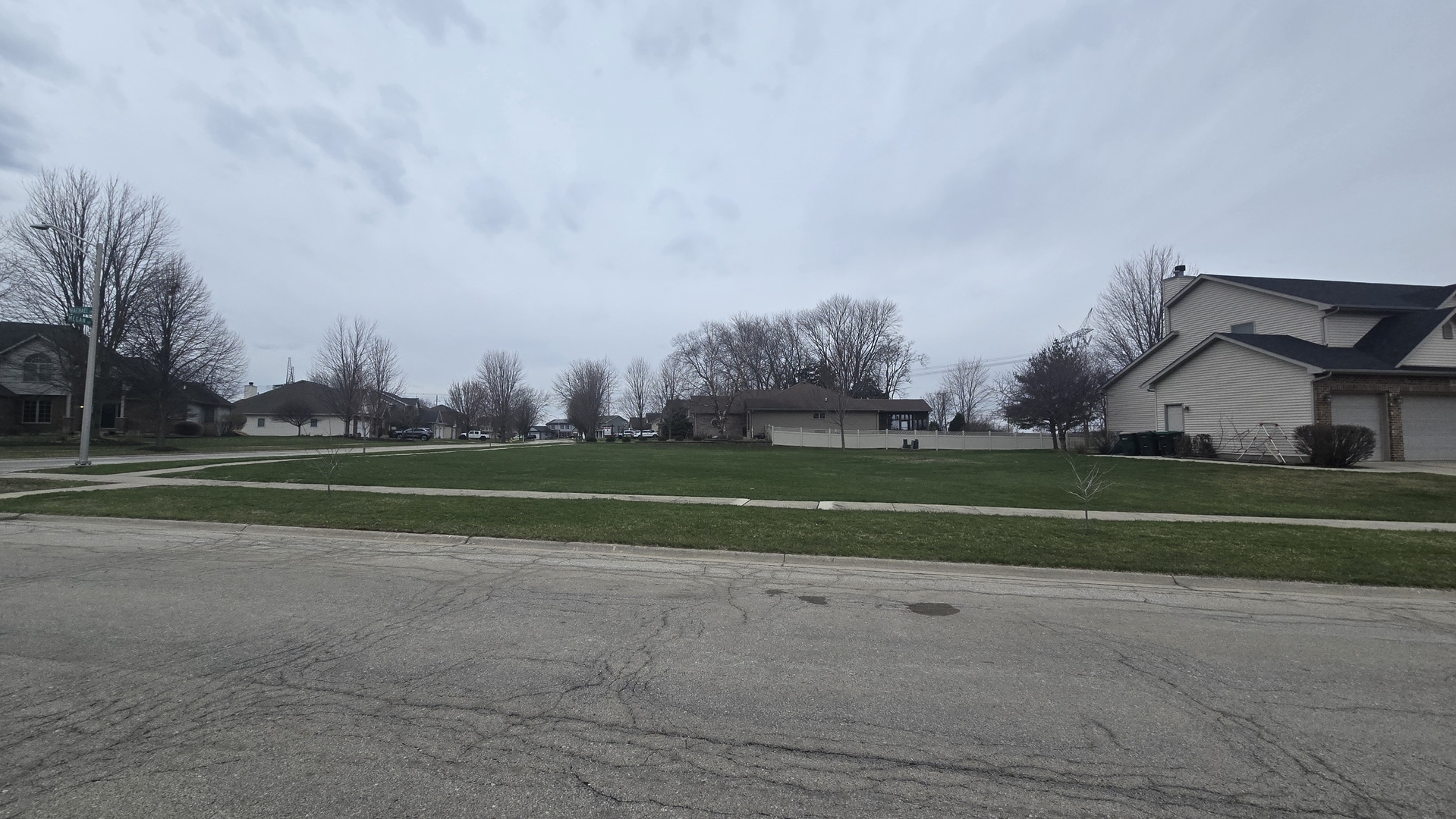 26124 Rachael Drive Channahon, IL 60410 - Photo 13 of 16 a view of a golf course