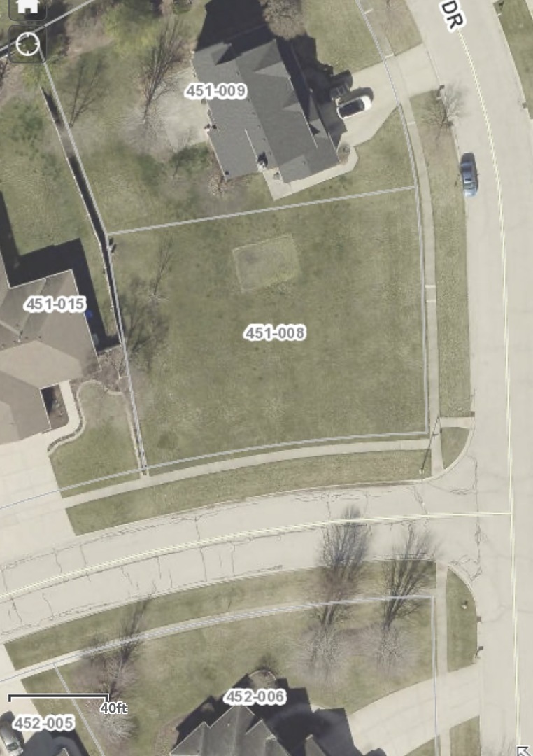 26124 Rachael Drive Channahon, IL 60410 - Photo 2 of 16 a view of a bathroom