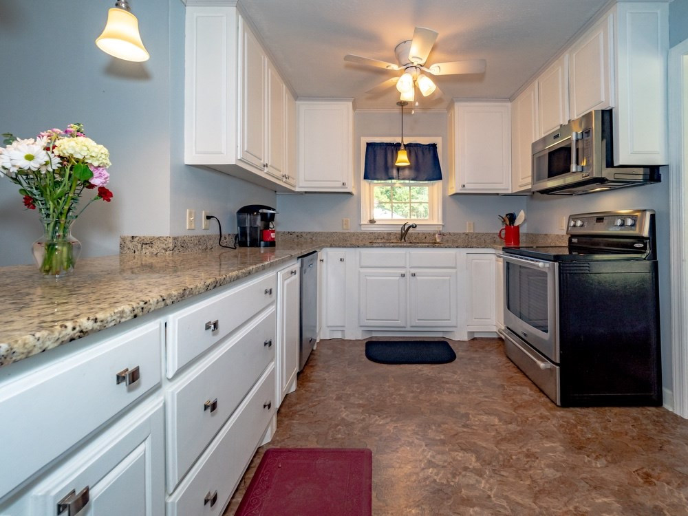 51 Vining Road Sumter, SC 29150 - Photo 12 of 31