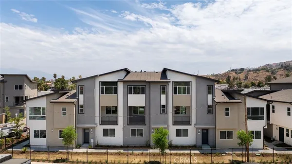 $476,682 | 1142 South Santo Antonio Drive, Colton, CA 92324