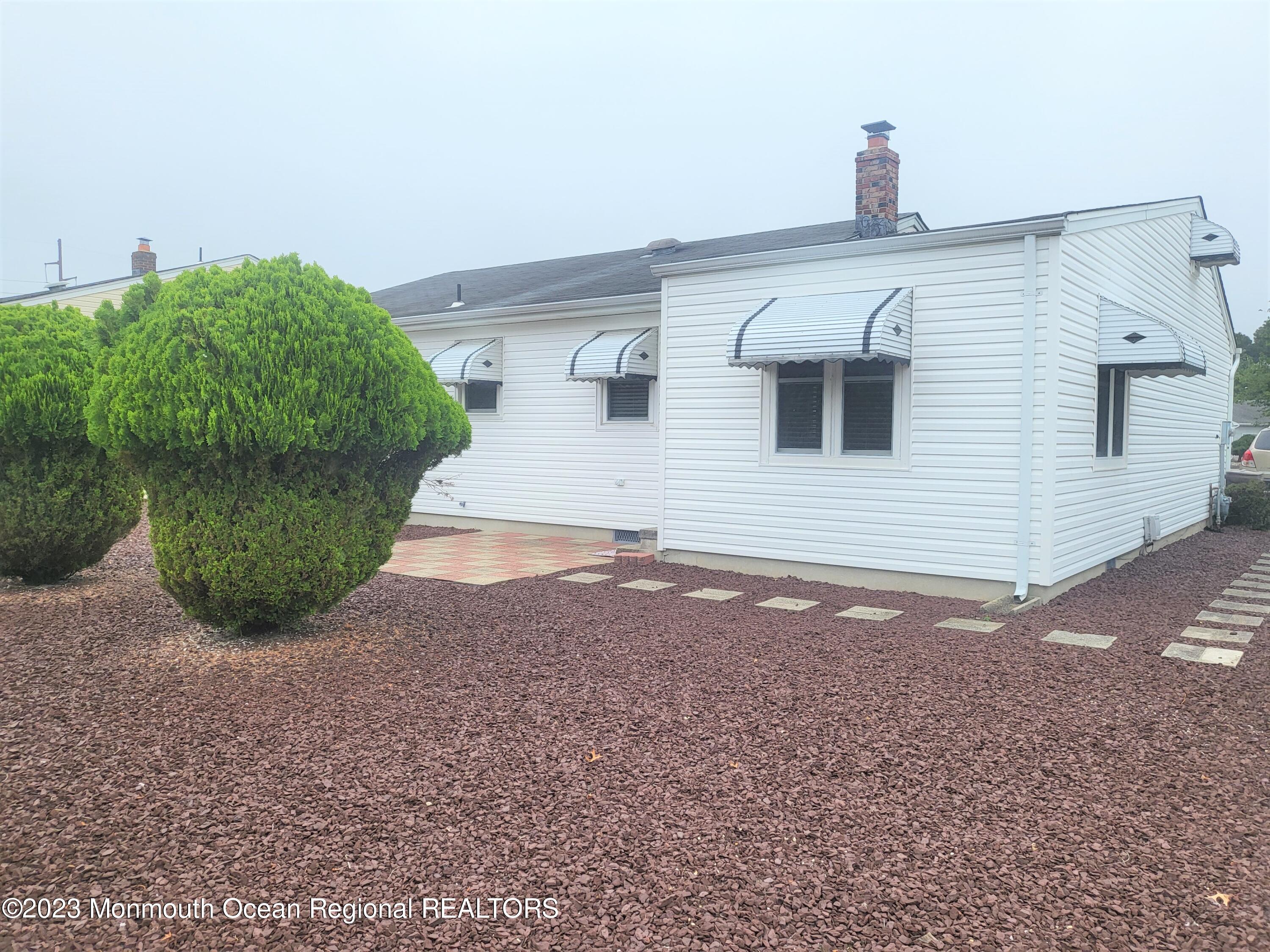 5 Thornton Road Toms River, NJ 08757 - Photo 29 of 31 20230829_120318