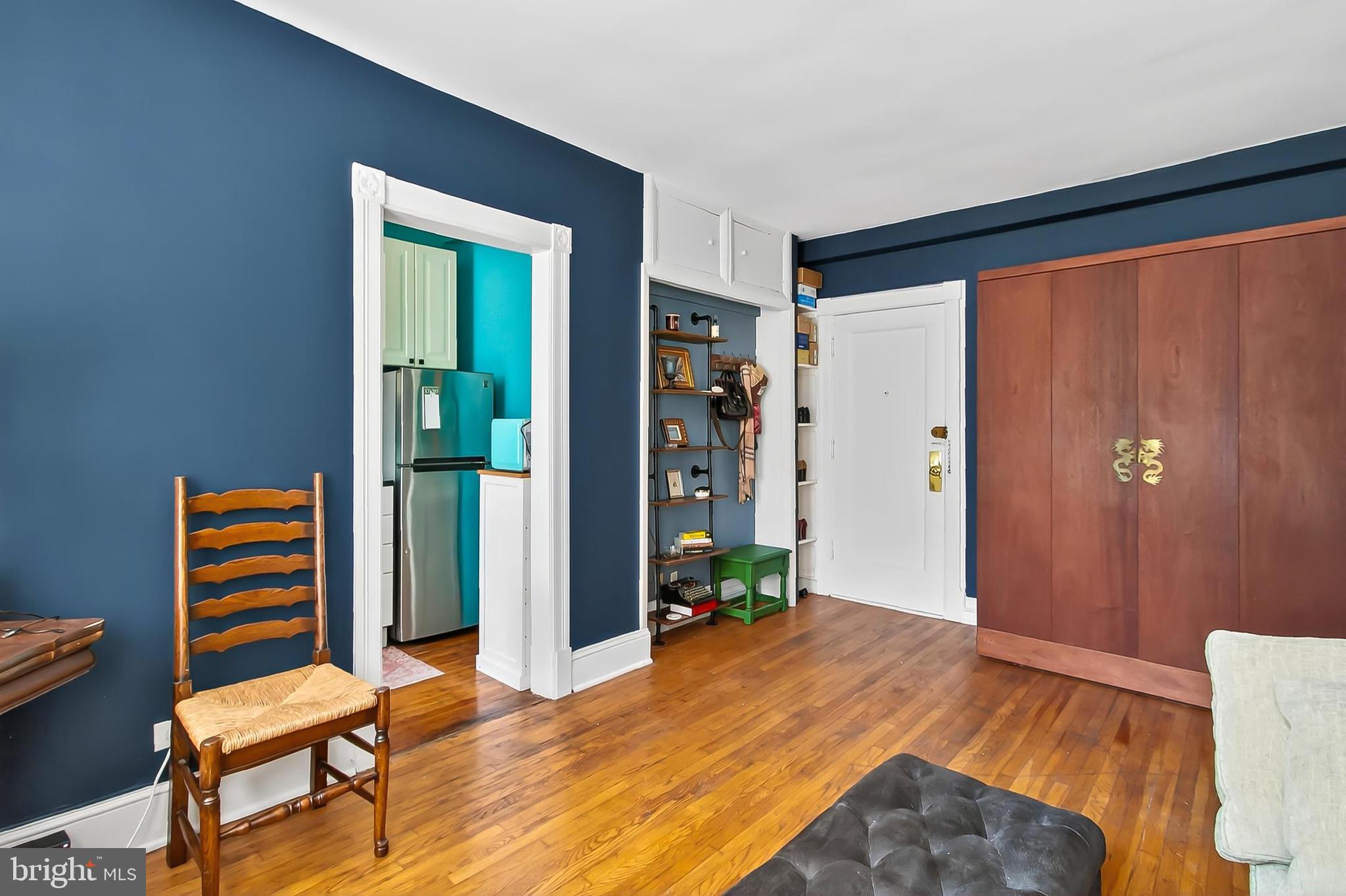 3600 Connecticut Avenue Northwest, Unit 105 Washington, DC 20008 - Photo 17 of 55 a bedroom with a bed and furniture