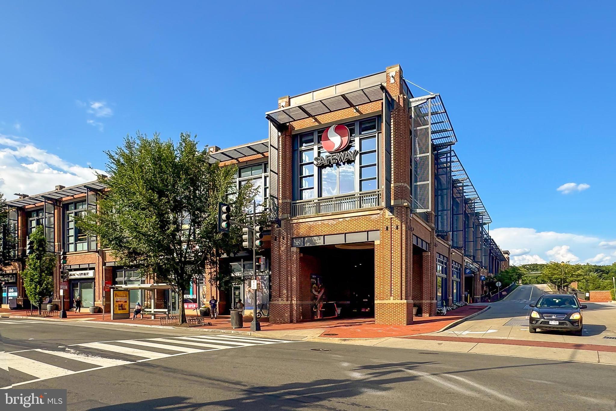 3600 Connecticut Avenue Northwest, Unit 105 Washington, DC 20008 - Photo 46 of 55 a view of a building with a street