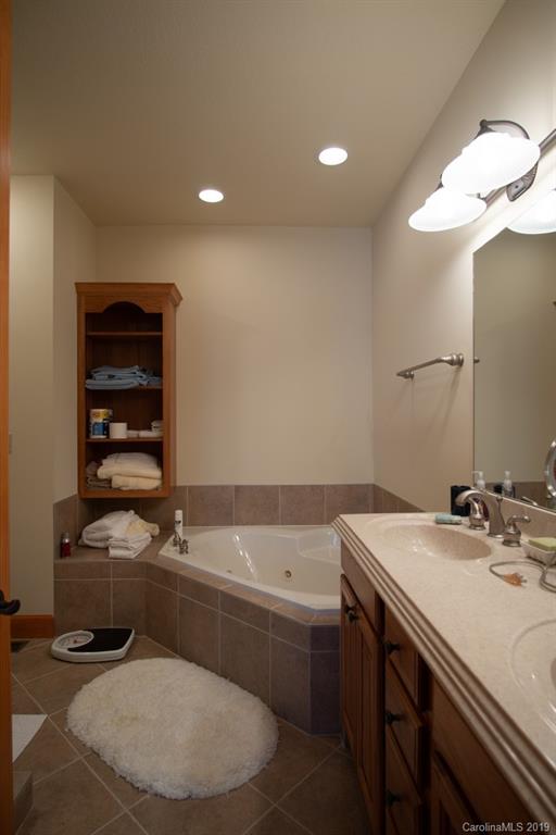 121 Spring Rock Road, Unit C4 Burnsville, NC 28714 - Photo 22 of 36 Gallery Image 22