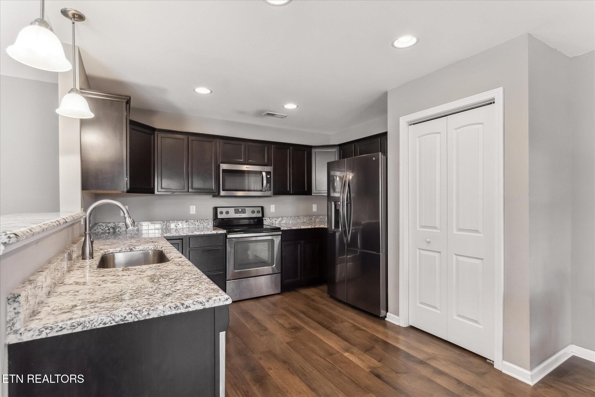 7423 Ladd Road Powell, TN 37849 - Photo 4 of 20 Kitchen